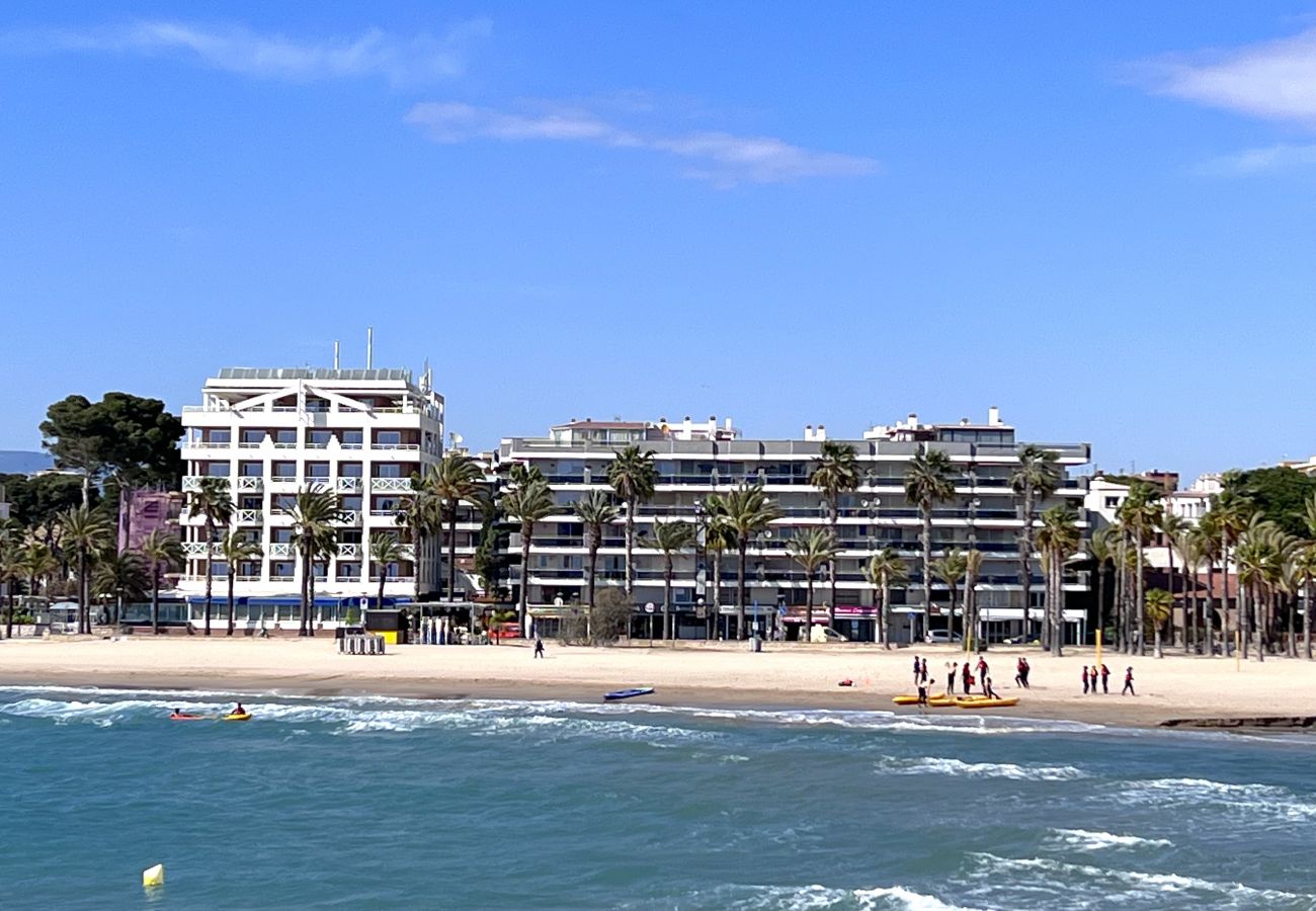 Apartamento en Salou - FMP & MARITIM TEAL * WiFI * 1ª LÍNEA