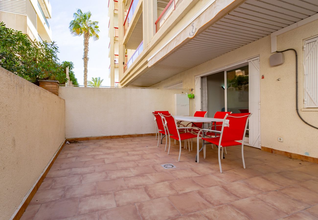 Ferienwohnung in Salou - FMP & ANCORA RED * GARTEN * 1. STRANDREIHE