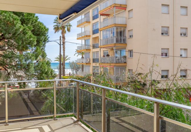 Ferienwohnung in Salou - FMP & MUNTANYA AMBAR * PK * SEITLICHEM MEERBLICK