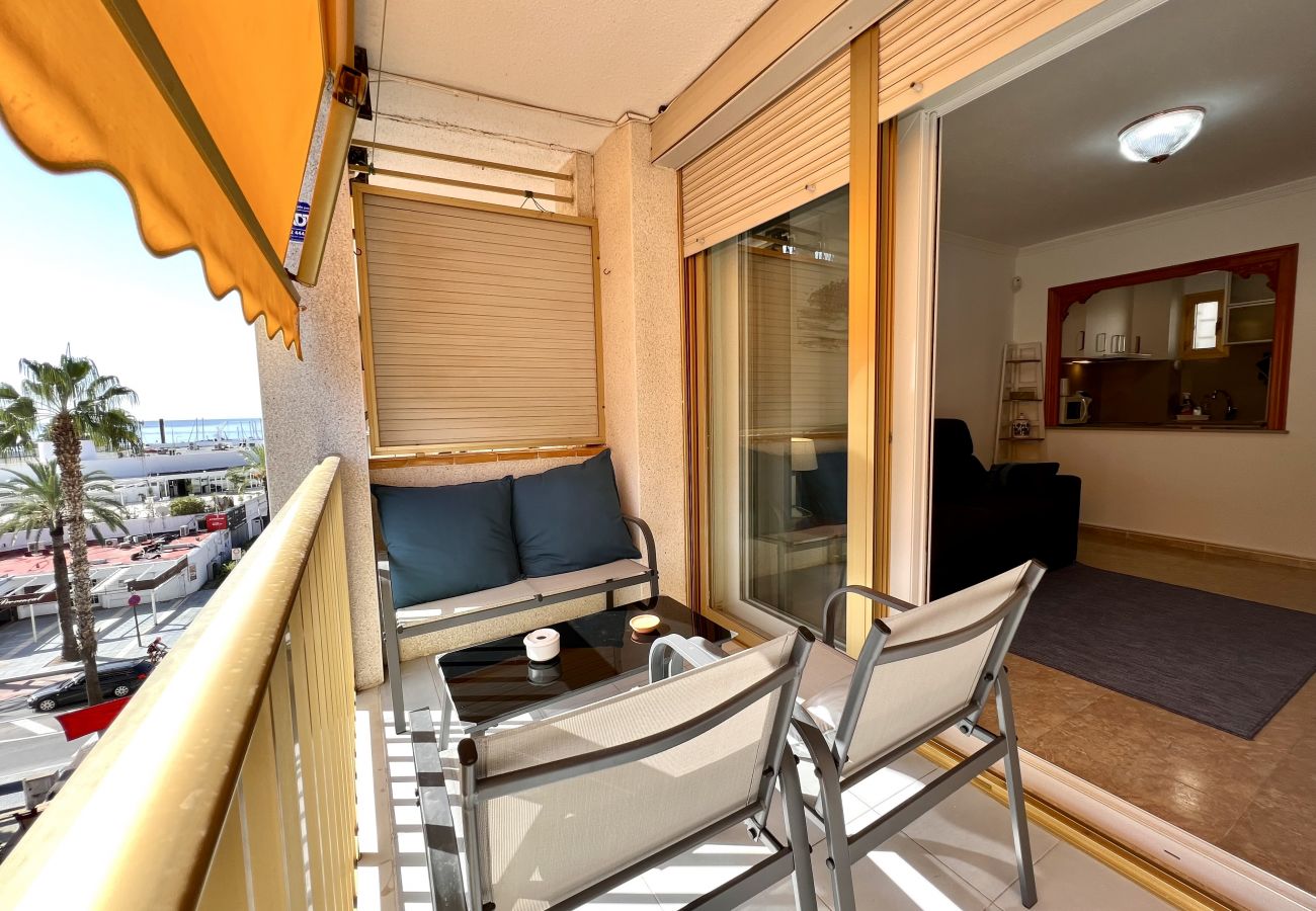 Apartment in Salou - FMP & MIRAMAR NAUTIC * WiFi * LATERAL SEA VIEW